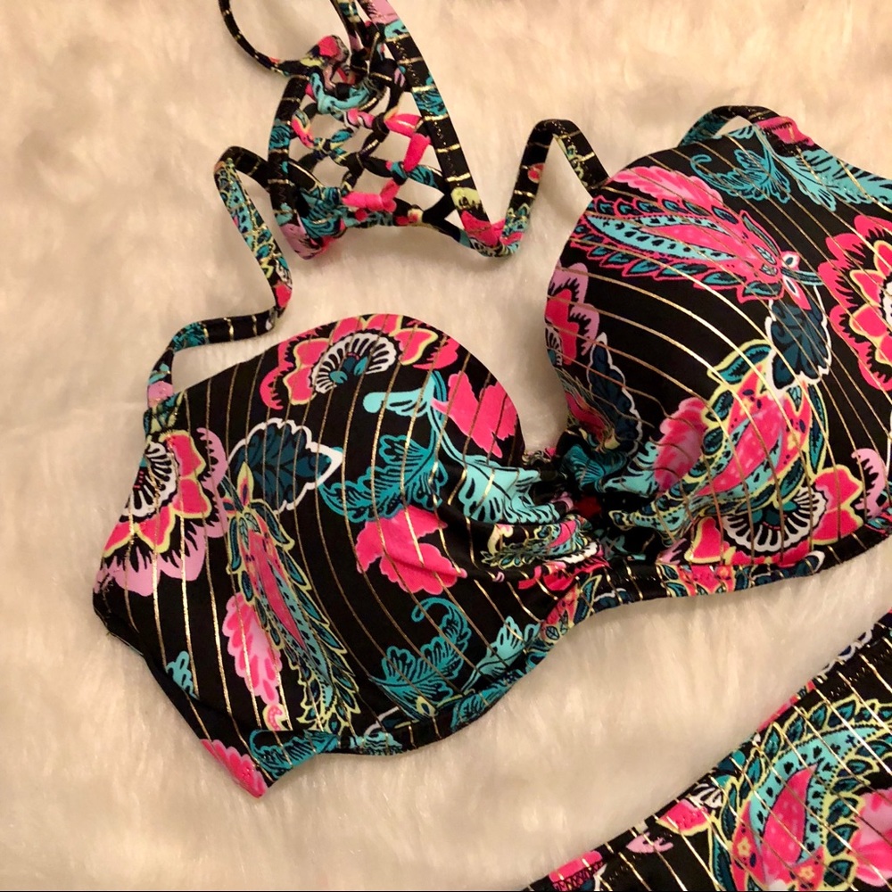 Colorful Bikini - Picture 7 of 8